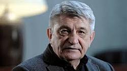 Режиссер Александр Сокуров исключен из состава Правительственного совета по развитию отечественной кинематографии.