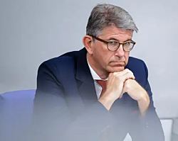 Госминистр ФРГ назвал РФ неонационалистической диктатурой