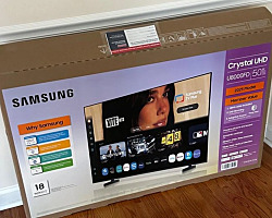Дуа Липа подала иск против Samsung на 15 миллионов долларов