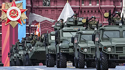 В параде Победы на Красной площади в Москве впервые приняли участие "бойцы СВО".