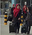 Афганским женщинам запретили летать на самолёте без мужчин 